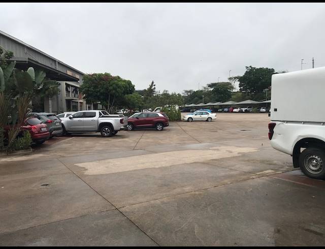 1,008M² WAREHOUSE TO LET IN RIVERHORSE VALLEY